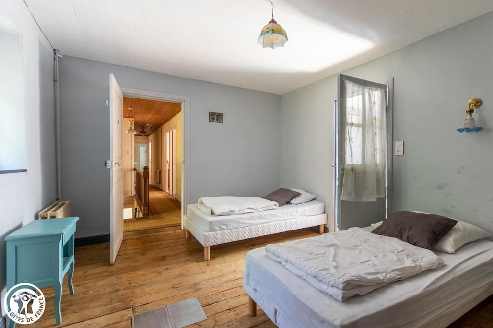 Photo of Bedroom in Miremont