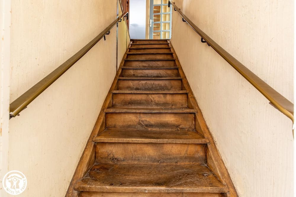 Photo of Others in Miremont