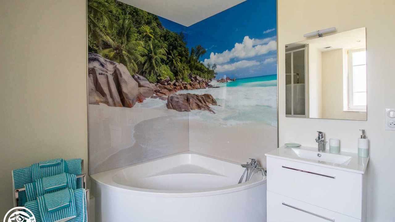 Photo of Others in Nebouzat