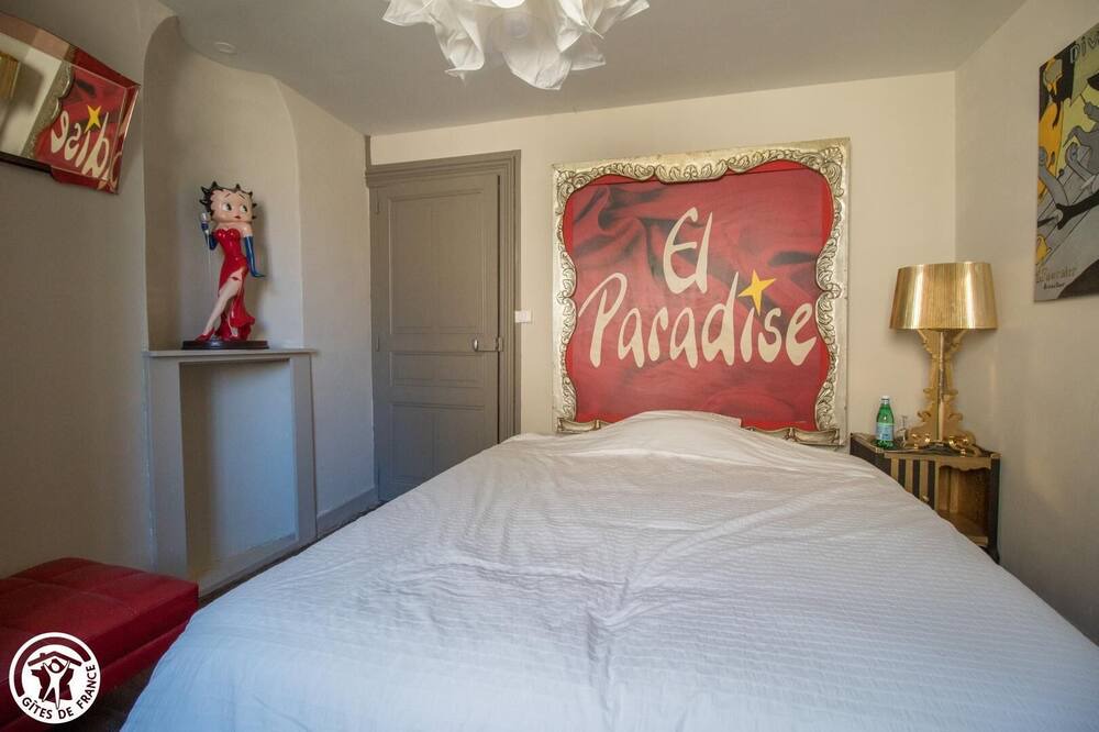 Photo of Bedroom in Egliseneuve-des-Liards