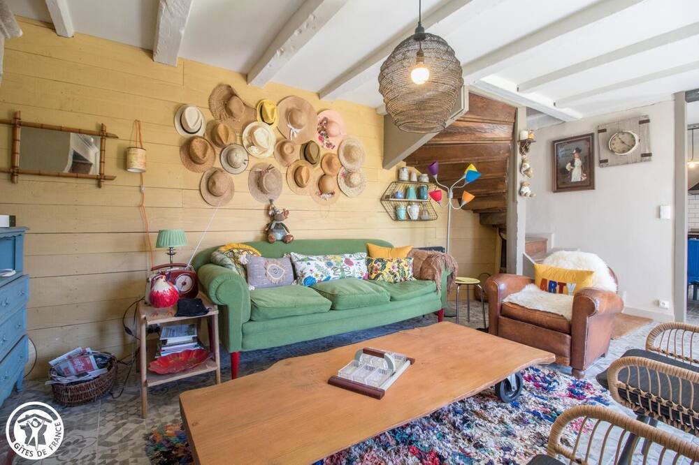 Photo of Livingroom in Egliseneuve-des-Liards