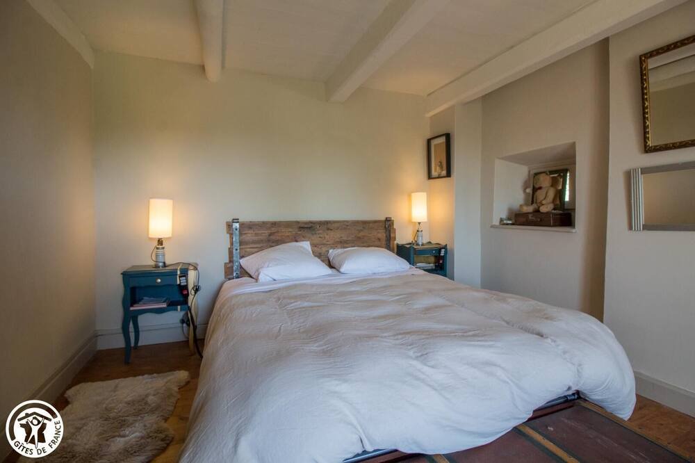 Photo of Bedroom in Egliseneuve-des-Liards