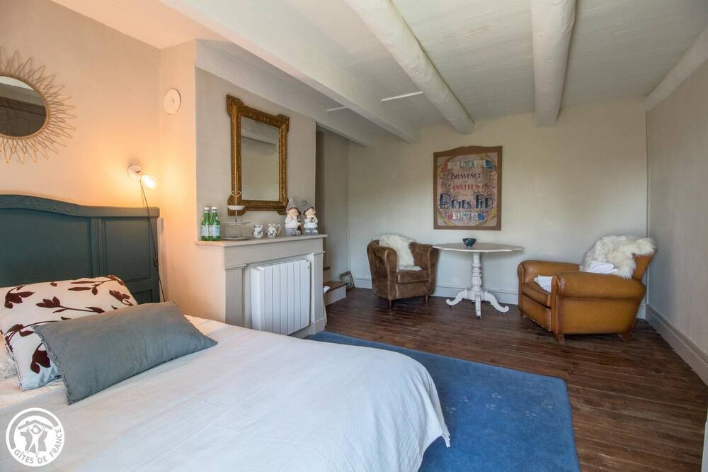 Photo of Bedroom in Egliseneuve-des-Liards