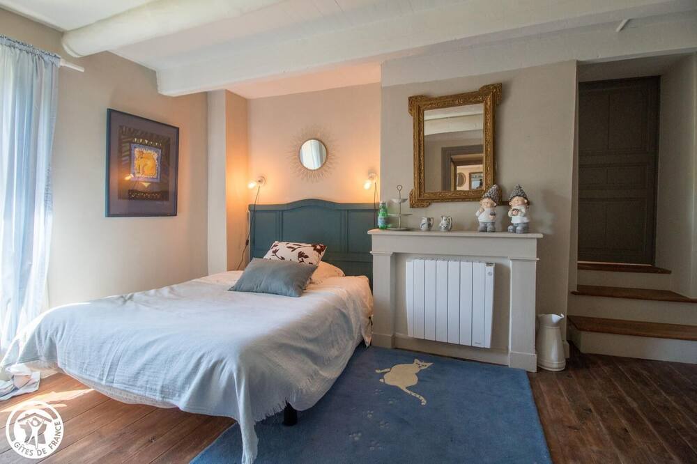 Photo of Bedroom in Egliseneuve-des-Liards