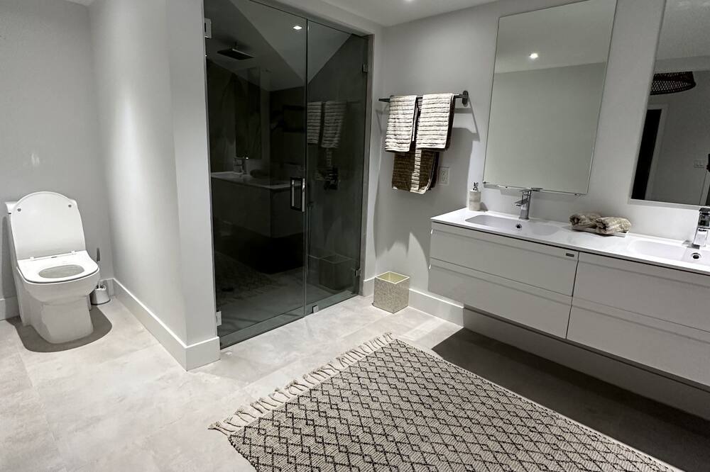 Photo of Bathroom in Tarpon River