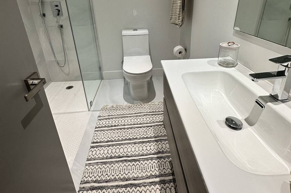 Photo of Bathroom in Tarpon River