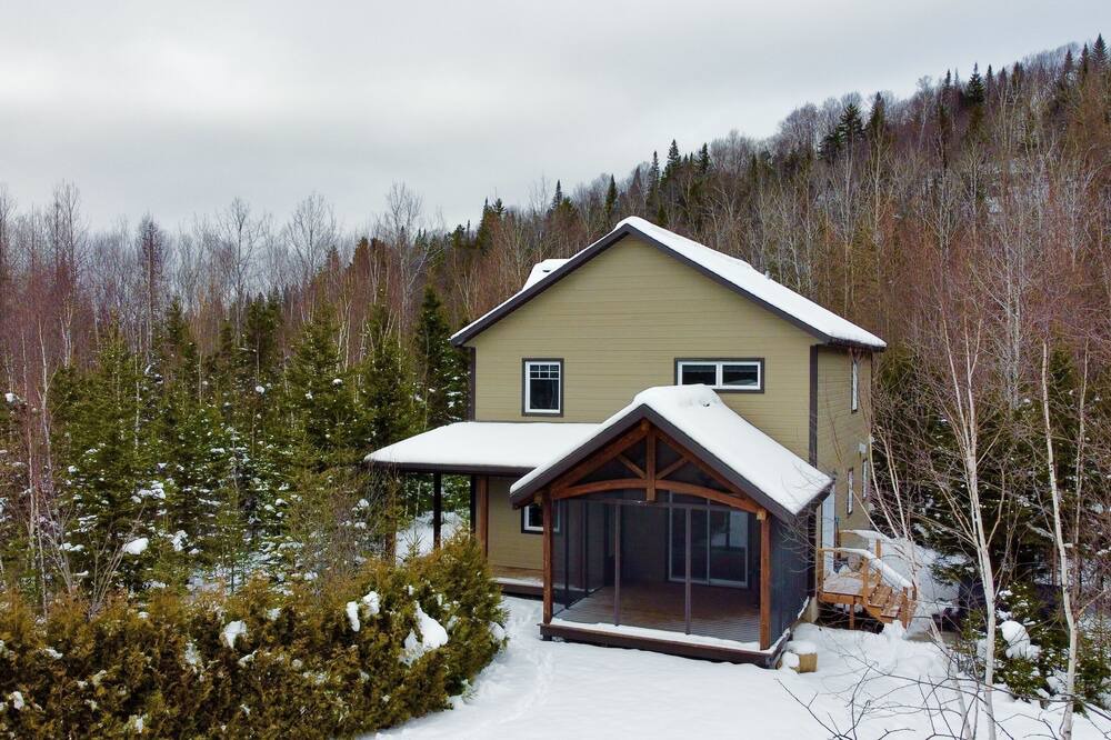 Photo of Outdoor in Notre-Dame-de-la-Merci