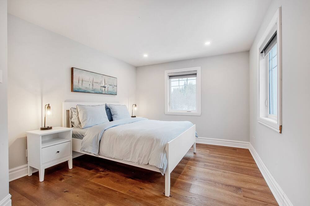 Photo of Bedroom in Notre-Dame-de-la-Merci
