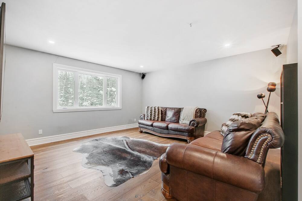 Photo of Livingroom in Notre-Dame-de-la-Merci