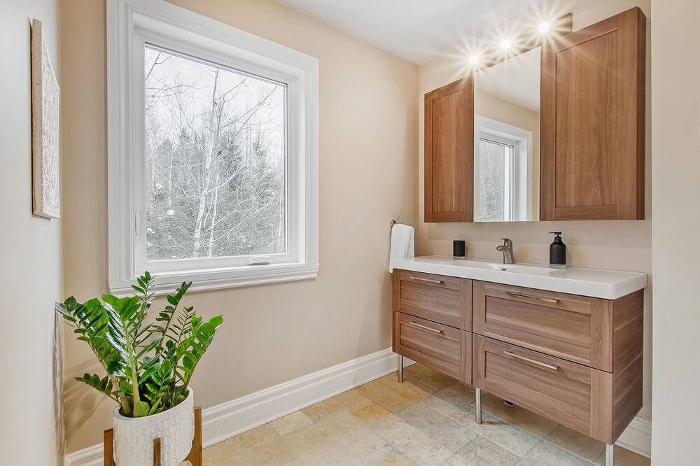 Photo of Bathroom in Notre-Dame-de-la-Merci