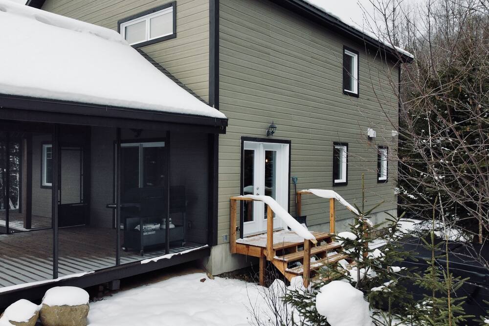Photo of Outdoor in Notre-Dame-de-la-Merci