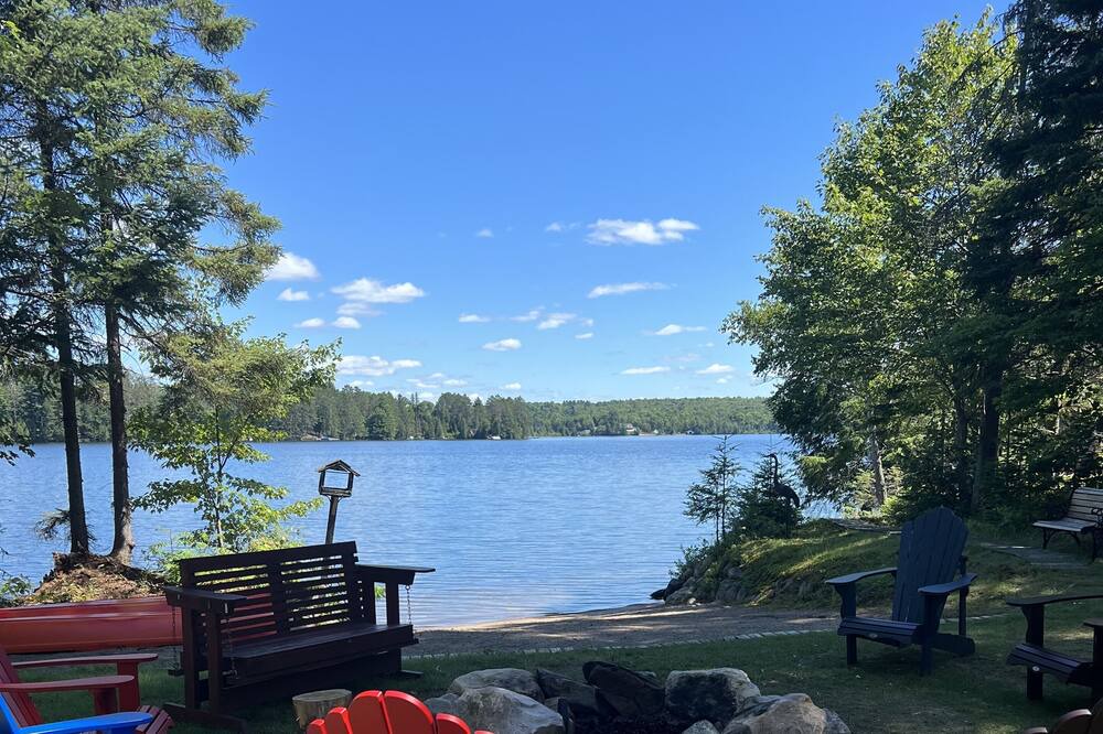 Photo of Outdoor in Strong