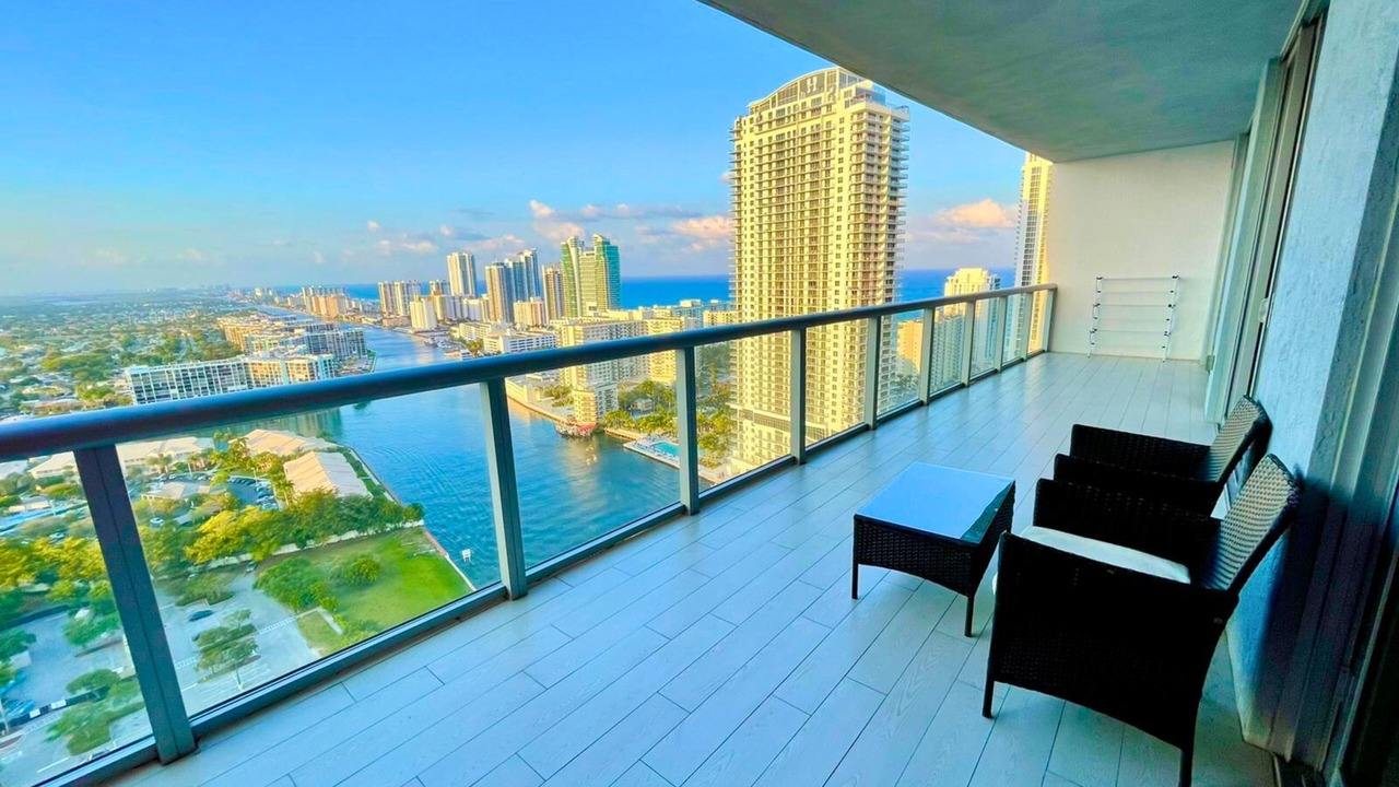 Photo of Patio Balcony in Hallandale Beach