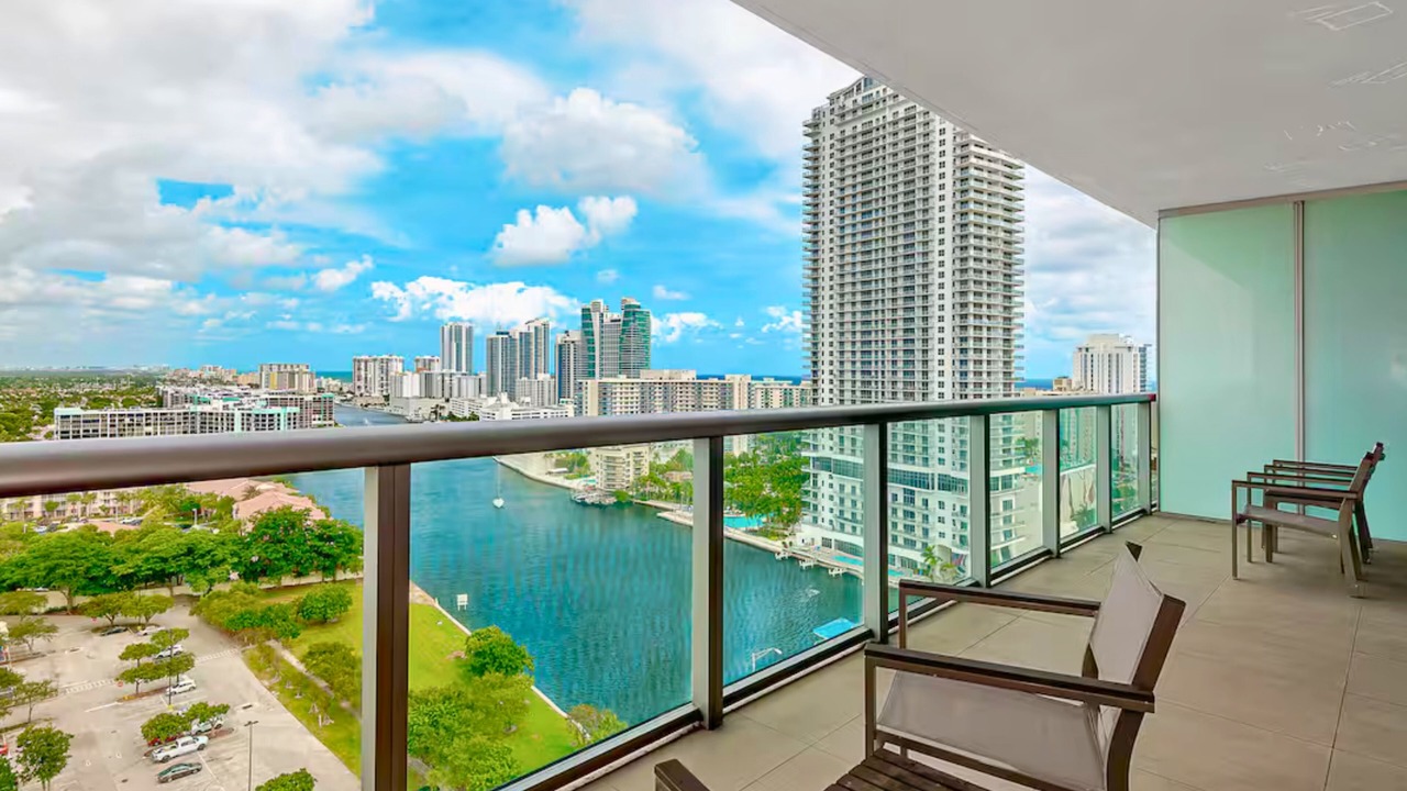 Photo of Patio Balcony in Hallandale Beach