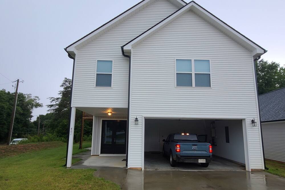 Photo of Outdoor in Travelers Rest