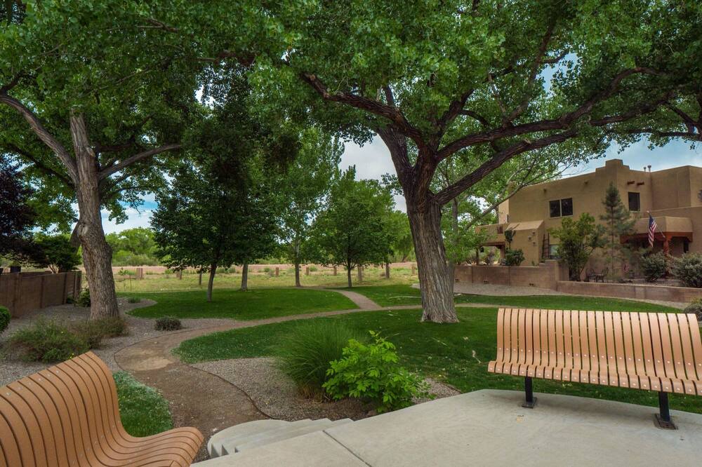 Photo of Outdoor in Taylor Ranch