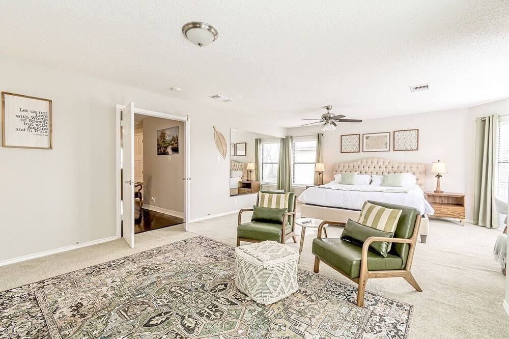Photo of Bedroom in North San Antonio - SAT