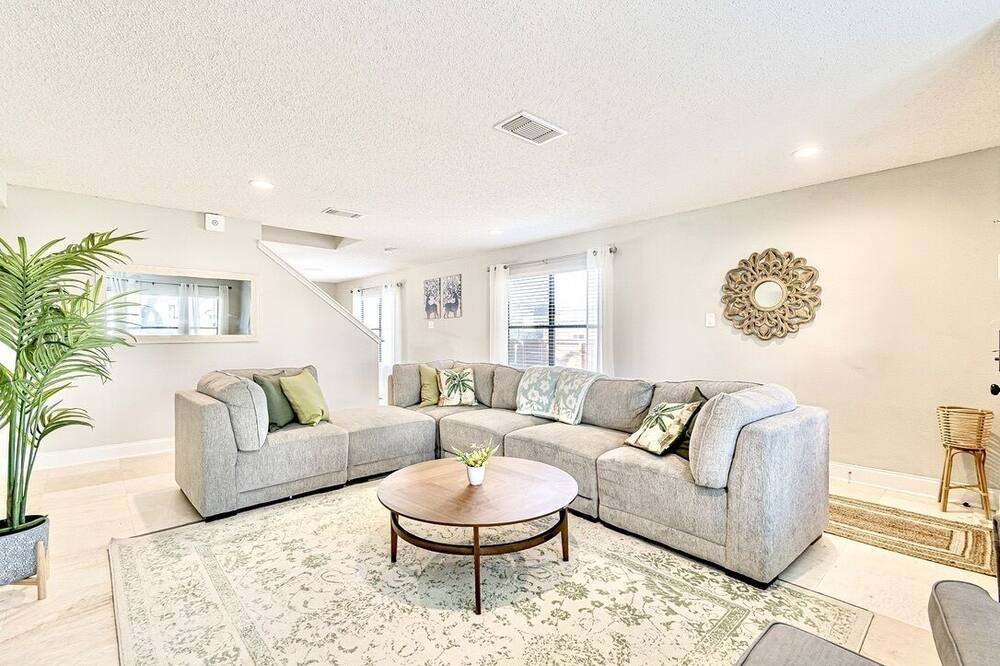 Photo of Livingroom in North San Antonio - SAT