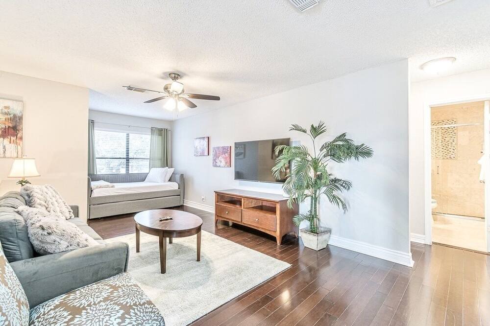 Photo of Livingroom in North San Antonio - SAT