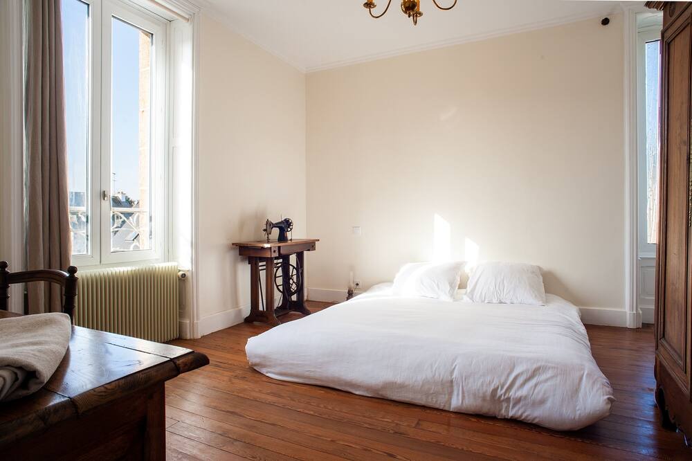 Photo of Bedroom in Binic-Etables-sur-Mer