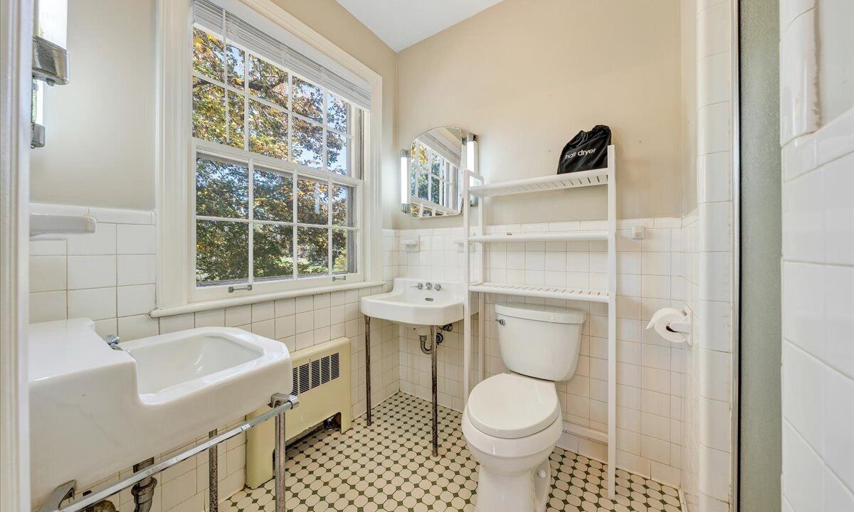 Photo of Bathroom in Martinsville
