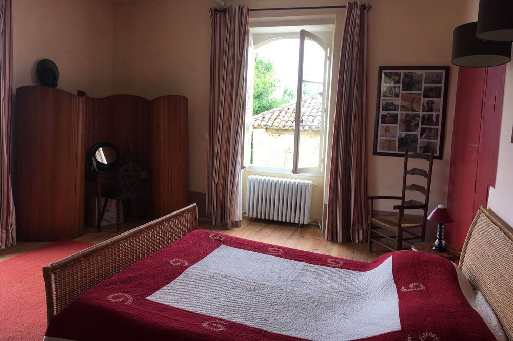Photo of Bedroom in Tourdun
