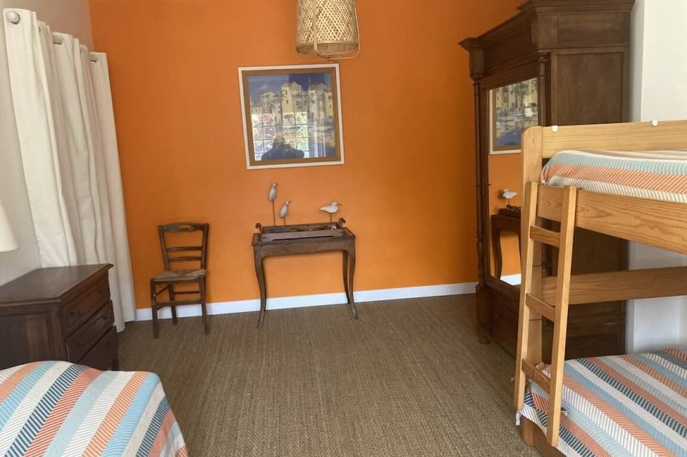 Photo of Bedroom in Tourdun