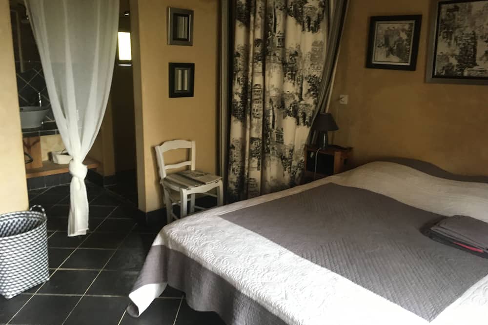 Photo of Bedroom in Tourdun