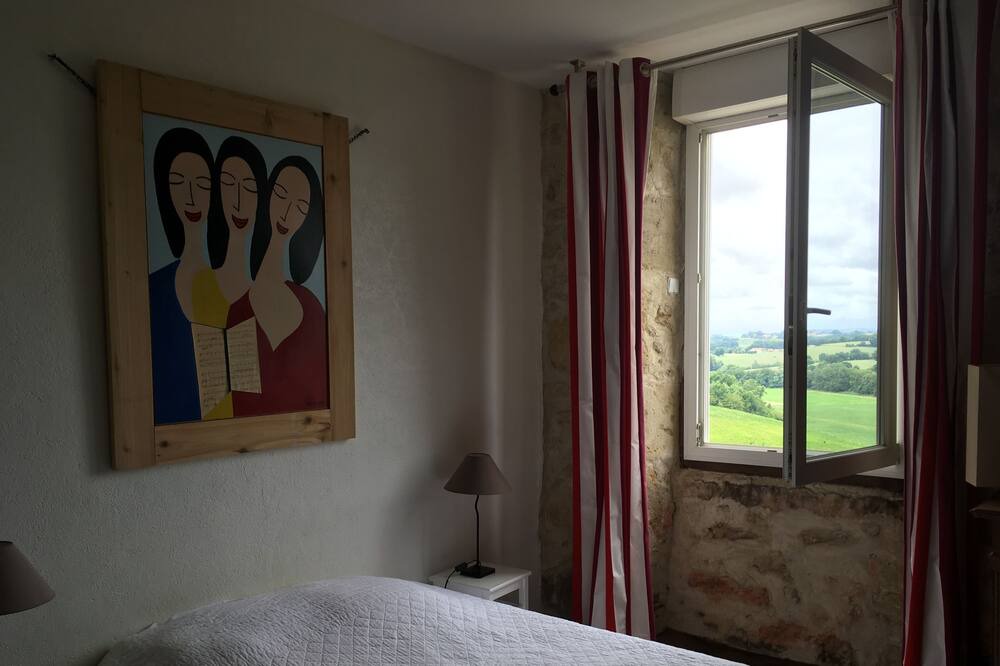 Photo of Bedroom in Tourdun