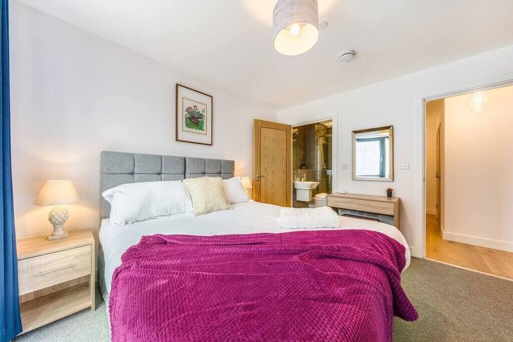 Photo of Bedroom in Redhill