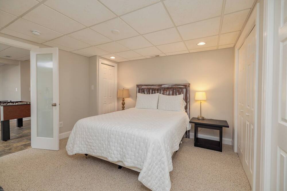 Photo of Bedroom in Hillcrest Point
