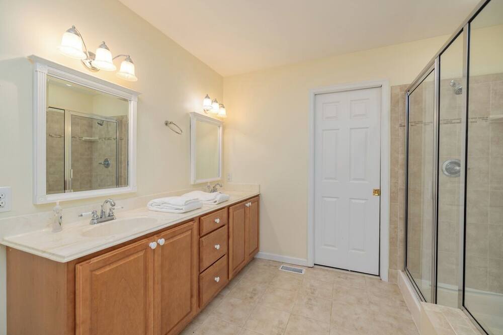Photo of Bathroom in Hillcrest Point