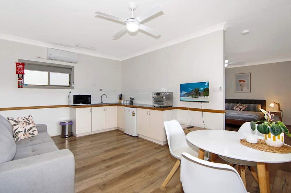 Photo of Others in Bundook