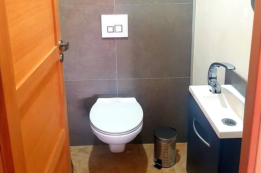 Photo of Bathroom in Payzac