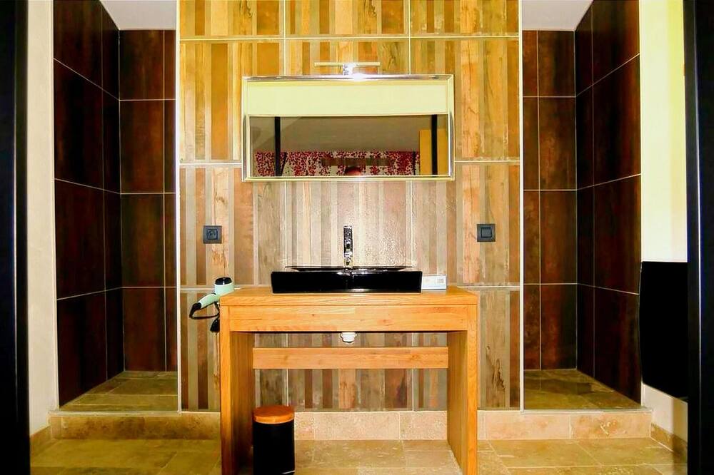 Photo of Bathroom in Payzac