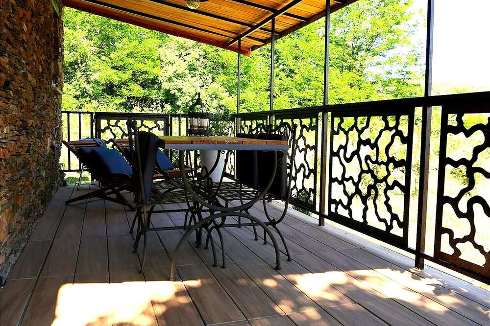 Photo of Patio Balcony in Payzac
