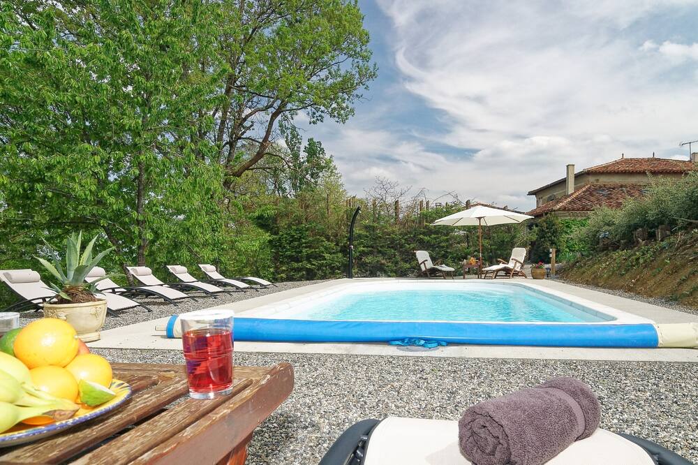 Photo of Outdoor in Castelnau-Barbarens