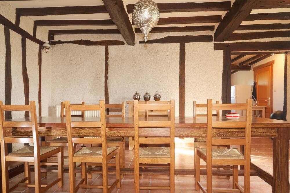 Photo of Livingroom in Castelnau-Barbarens