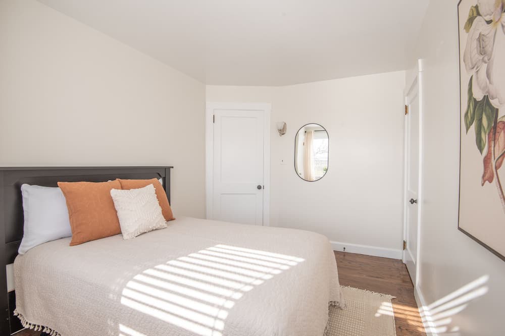 Photo of Bedroom in Quarryville