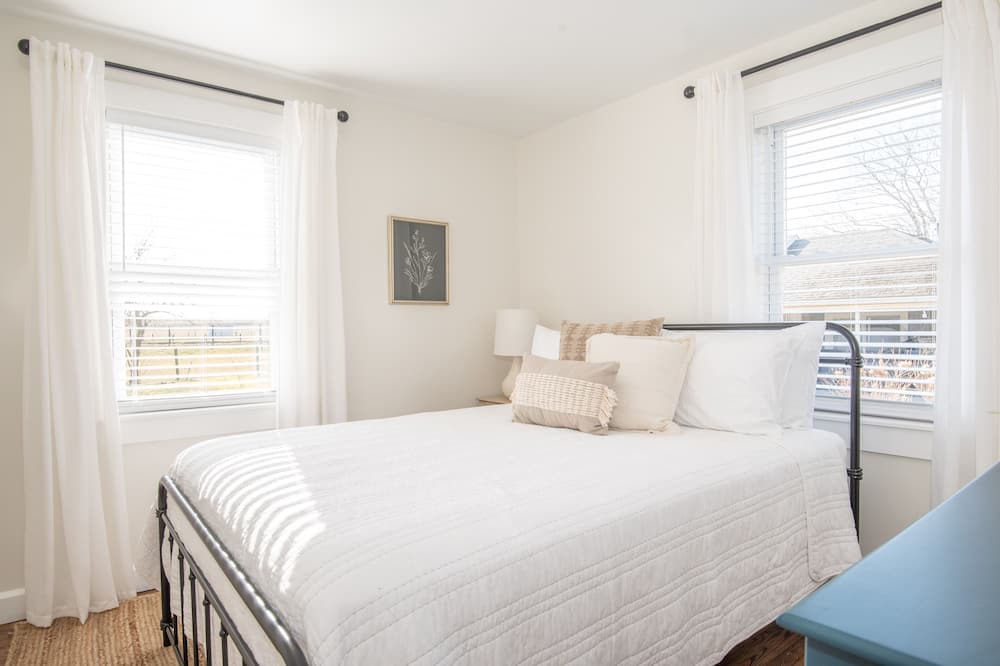 Photo of Bedroom in Quarryville