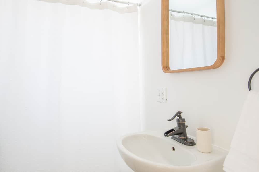 Photo of Bathroom in Quarryville