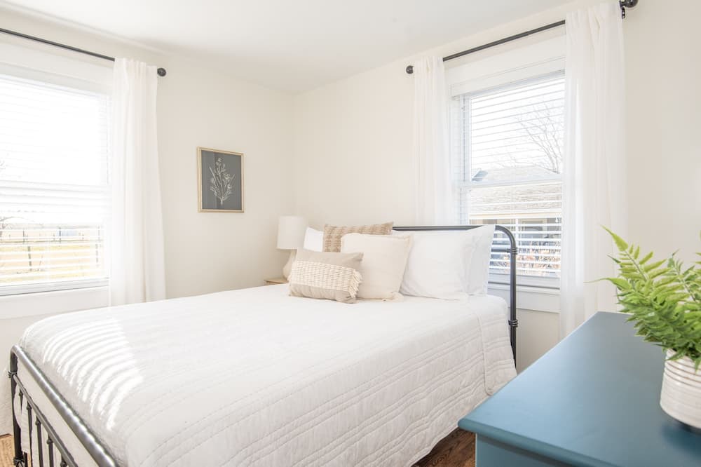 Photo of Bedroom in Quarryville