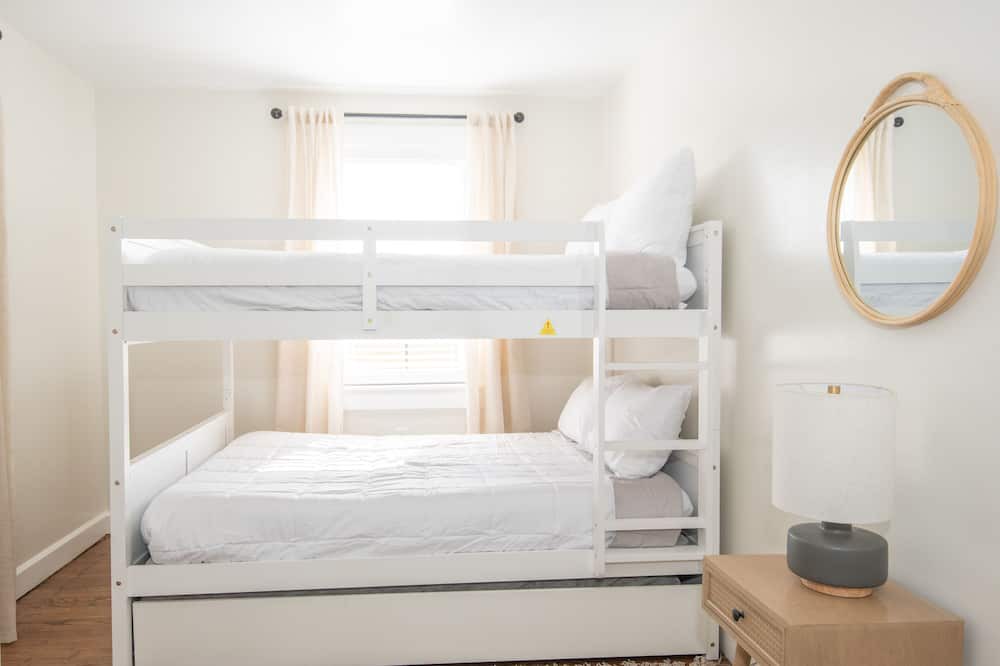 Photo of Bedroom in Quarryville