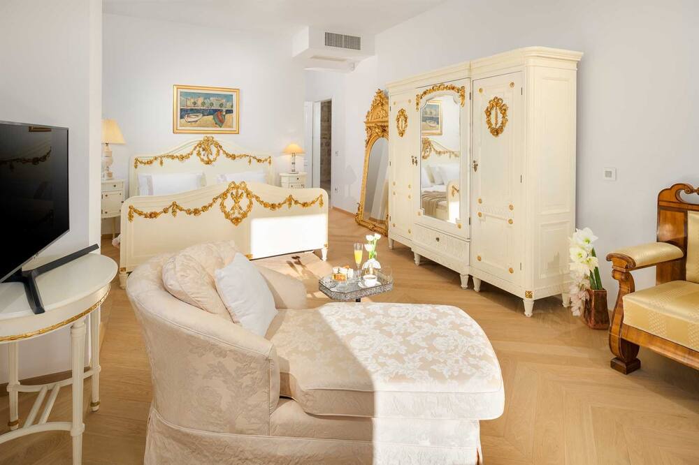 Photo of Livingroom in Pile