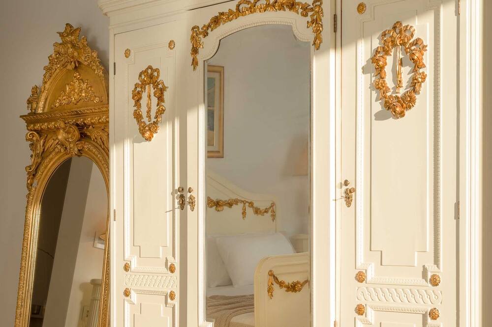Photo of Bedroom in Pile