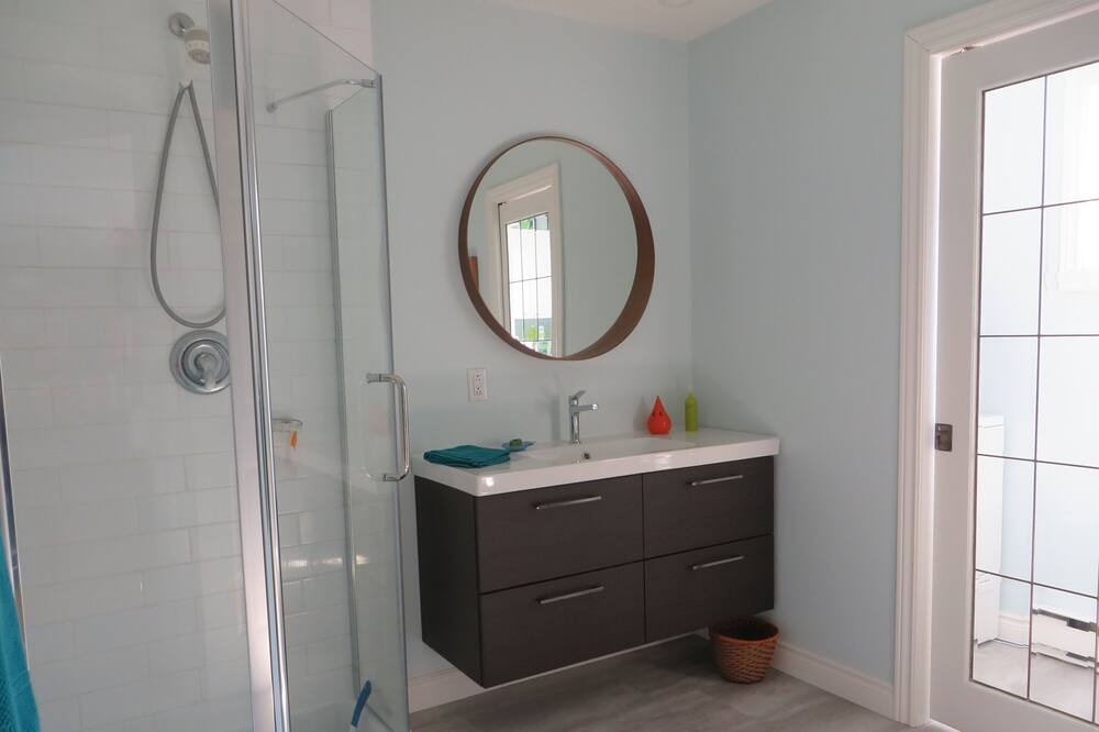 Photo of Bathroom in Saint-Bruno-de-Montarville