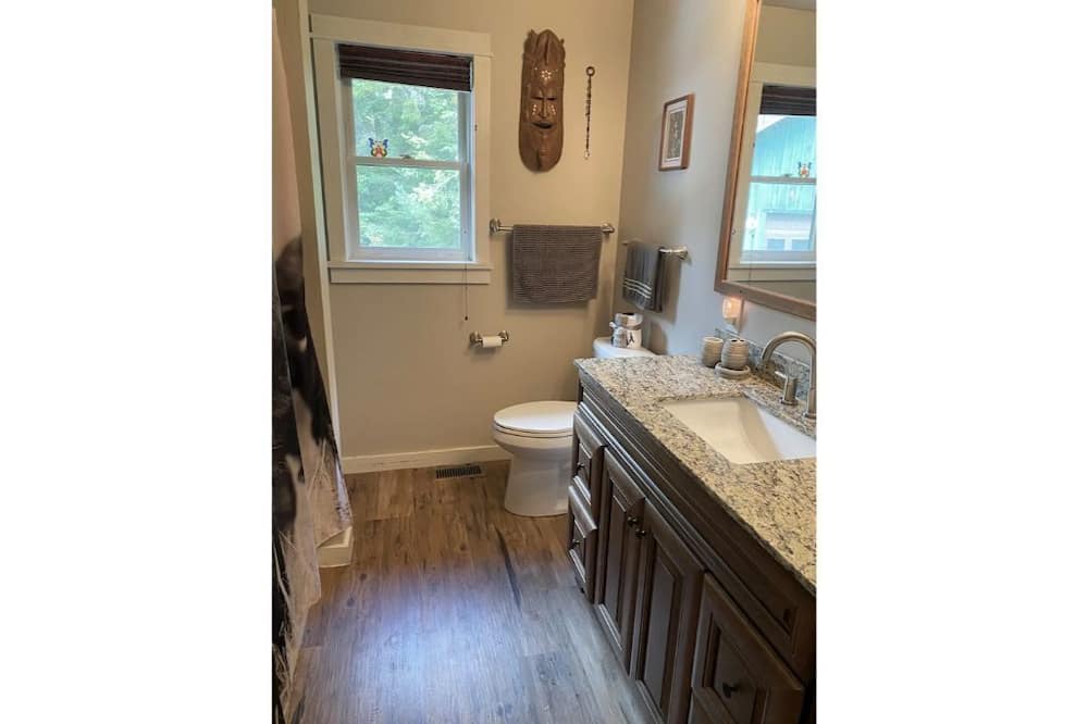 Photo of Bathroom in North Pole