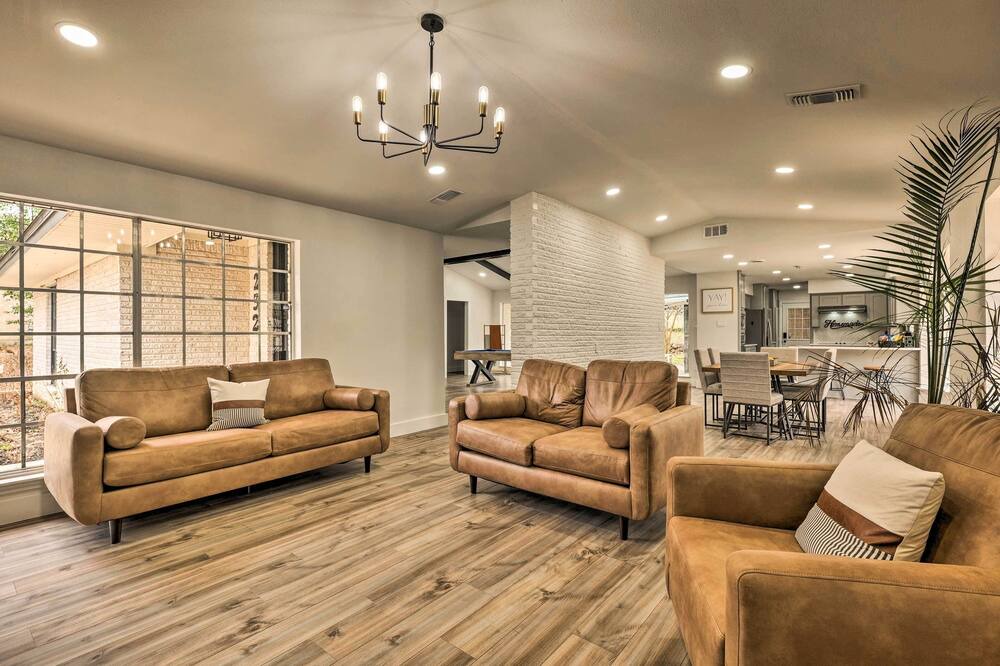 Photo of Livingroom in Huntsville