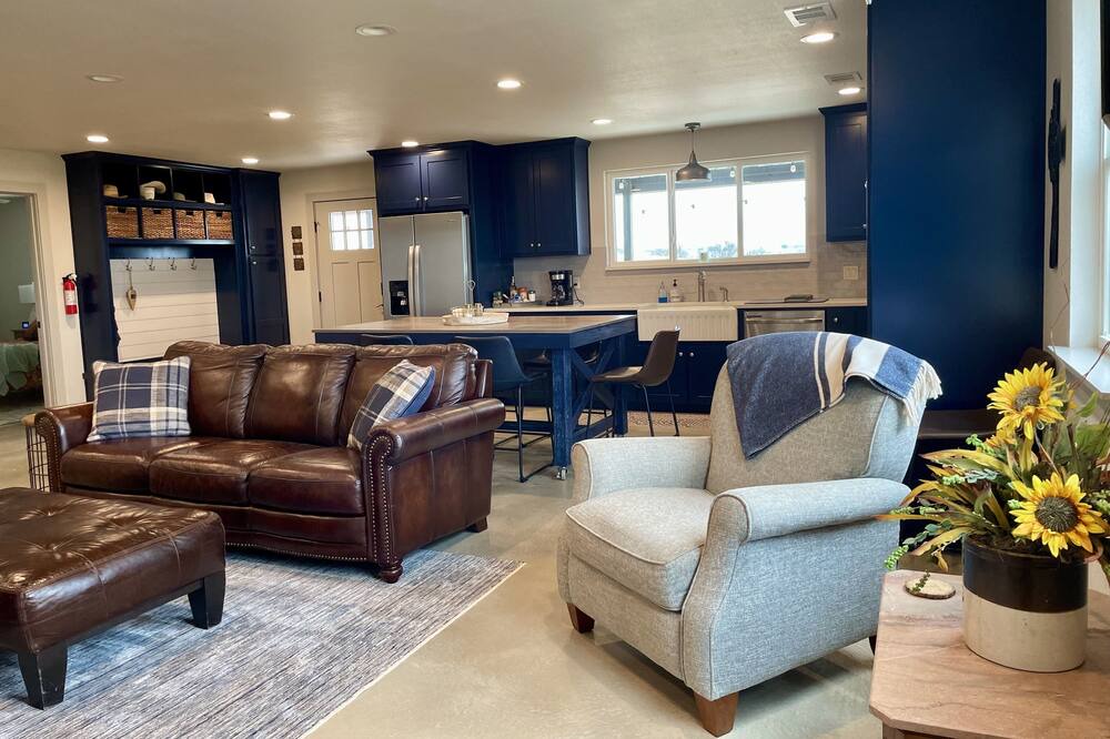 Photo of Livingroom in Valley Mills