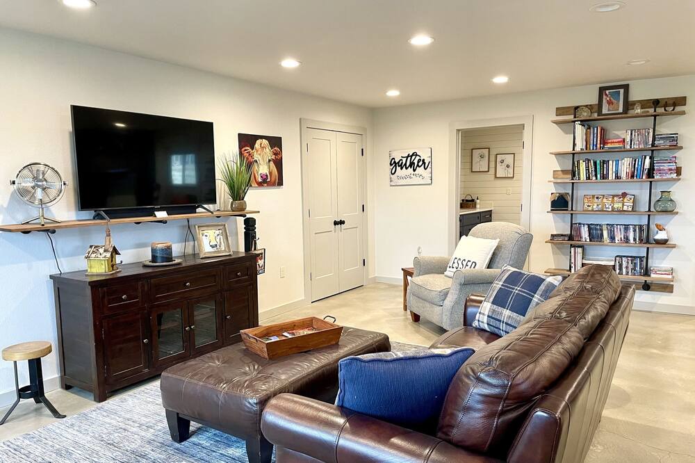 Photo of Livingroom in Valley Mills